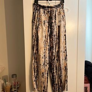 Zara Printed Wide Leg pants
